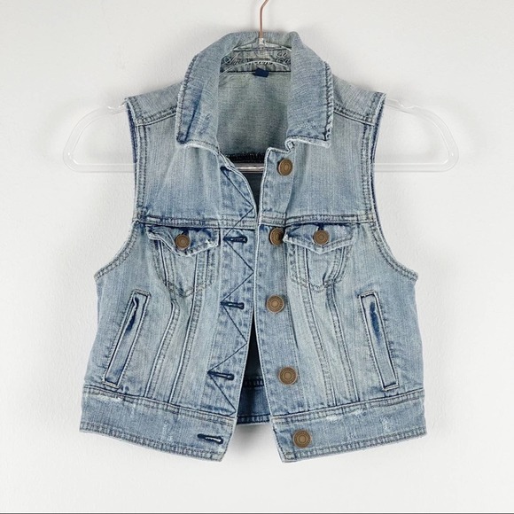American Eagle Outfitters Jackets & Blazers - American Eagle Distressed Blue Denim Button Front Vest - XS